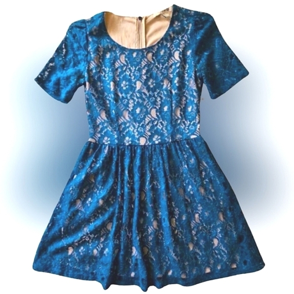 [Forever 21]  Blue Lace Babydoll Dress Size Medium - Picture 1 of 5